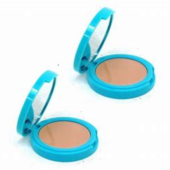 Carmindy and Co Bright Eyes Concealer NWOB - Picture 3 of 3